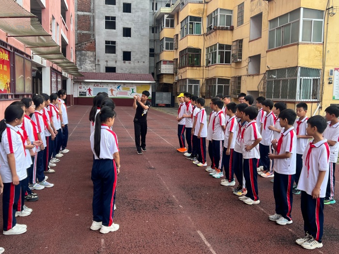 ��ѵ�������ʦ�±�� ����ʦ��